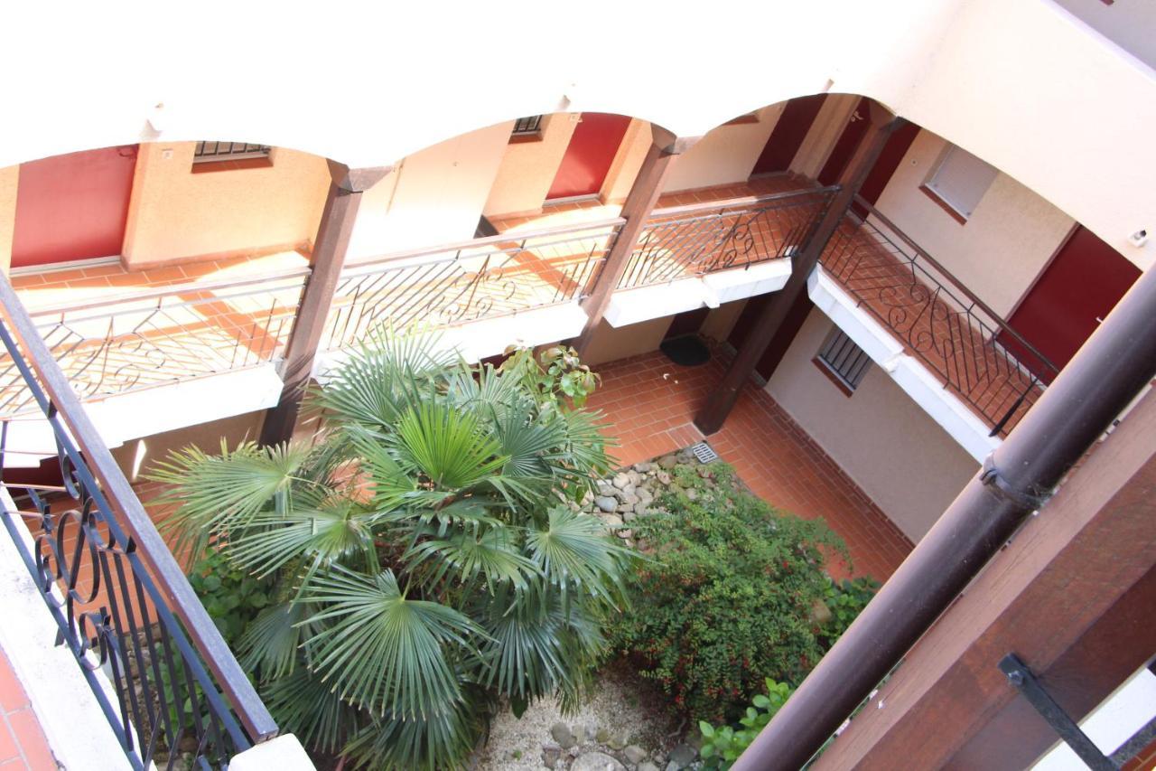 De La Couleur Aux Marquises Apartment La Londe-les-Maures Exterior foto